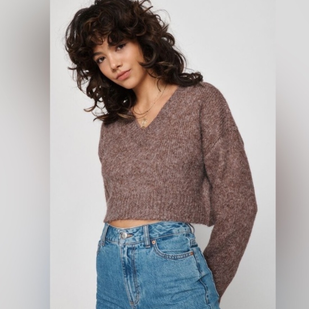Garage Cropped Slouchy V-neck Sweater